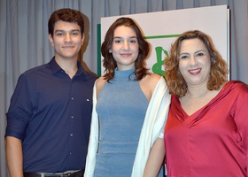 André Marcos Vilela, Ana Clara Petean e Carla Campos Petean